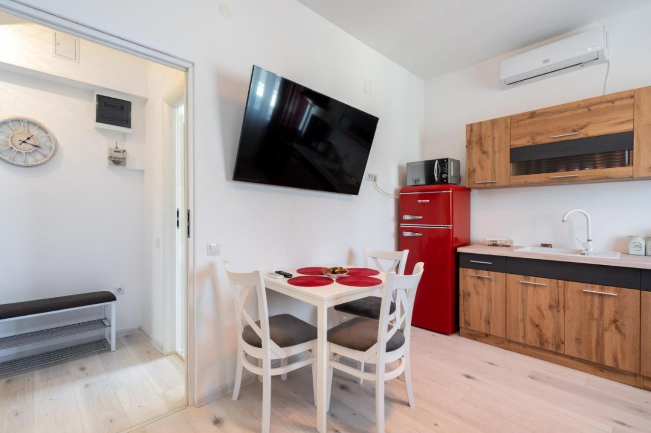 Spacious And Cozy Apartment In Central בוקרשט מראה חיצוני תמונה
